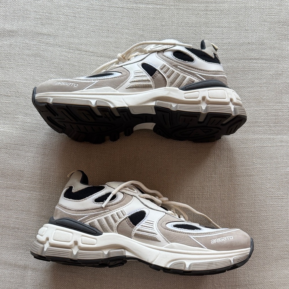 Axel Arigato sneakers